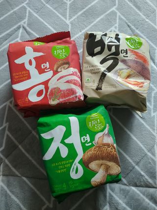 [풀무원] 자연은맛있다 정면, 백면, 홍면  세트 — 5점을 준 리뷰어가 2021년 4월 올린 사용 사진