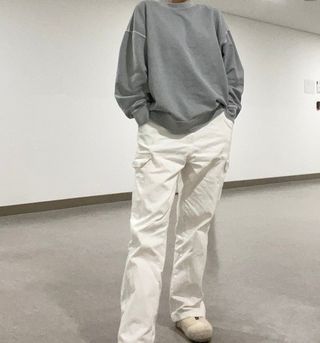 MAPLESYRUPFACTORY 메이플 피그먼트 맨투맨 8.COL — 4점을 준 리뷰어가 2022년 12월 올린 사용 사진