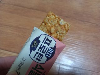 이지프로틴바 3종x각 2ea (고단백질바, 멀티단백질바, 식물성단백질바) — 5점을 준 리뷰어가 2024년 3월 올린 사용 사진