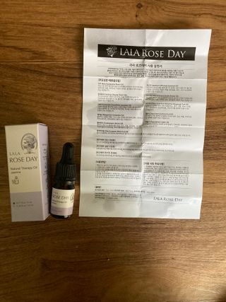 라라로즈데이 시즌2 천연 아로마오일 Y존 케어 속옷향수 이너퍼퓸 5ml  여성의 자존감을 UP시키자 — 5점을 준 리뷰어가 2021년 10월 올린 사용 사진