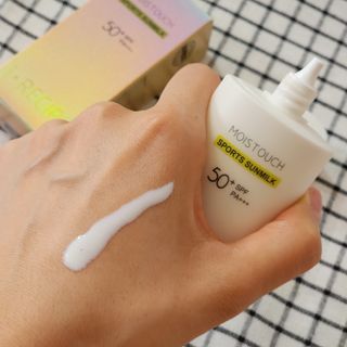 아이레시피 모이스트터치 스포츠 선밀크 50ml (SPF50+ PA+++) — 5점을 준 리뷰어가 2023년 6월 올린 사용 사진