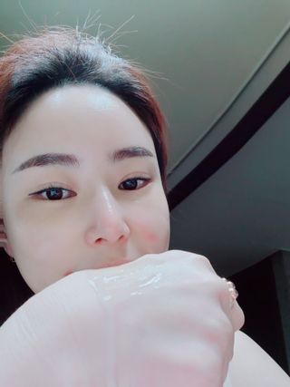 리더스코스메틱 리더스 카밍 바이오틱스 에센스 워터 — 5점을 준 리뷰어가 2021년 6월 올린 사용 사진