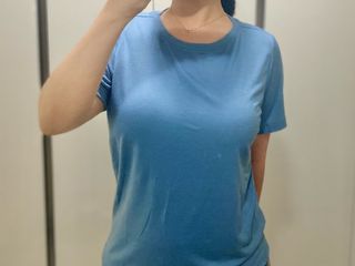 아르보노브라 아르보노 10color 데일리 반팔 노브라티 — 3점을 준 리뷰어가 2022년 5월 올린 사용 사진