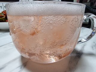 더그레잇티 콤부차 [매일유업] 더그레잇티 44kcal 콤부차 300ml *12개입 (오리지널 6개+베리리치 6개) — 5점을 준 리뷰어가 2023년 8월 올린 사용 사진