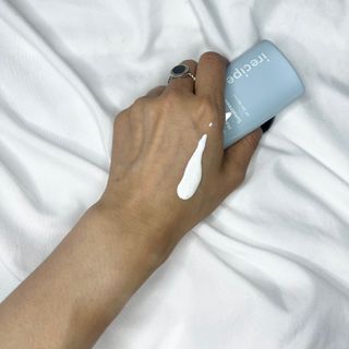 아이레시피 마일드 히알루로닉 모이스트 업 선스크린 SPF50+ PA++++ — 리뷰어가 2023년 6월 올린 사용 사진