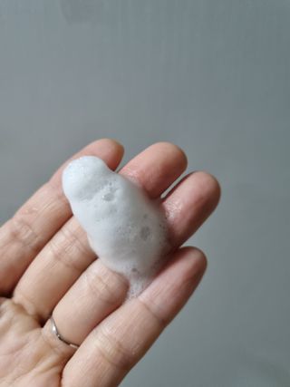에티튜드 천연 젖병세정제 무향 아토베이비 폼타입 (295ml) 천연 친환경 비건 — 5점을 준 리뷰어가 2022년 8월 올린 사용 사진