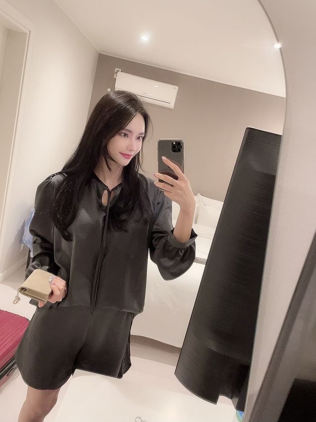 아르보노 새틴 노브라 블라우스 SET 리뷰 사진