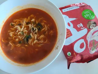 [풀무원] 자연은맛있다 정면, 백면, 홍면  세트 — 5점을 준 리뷰어가 2021년 4월 올린 사용 사진