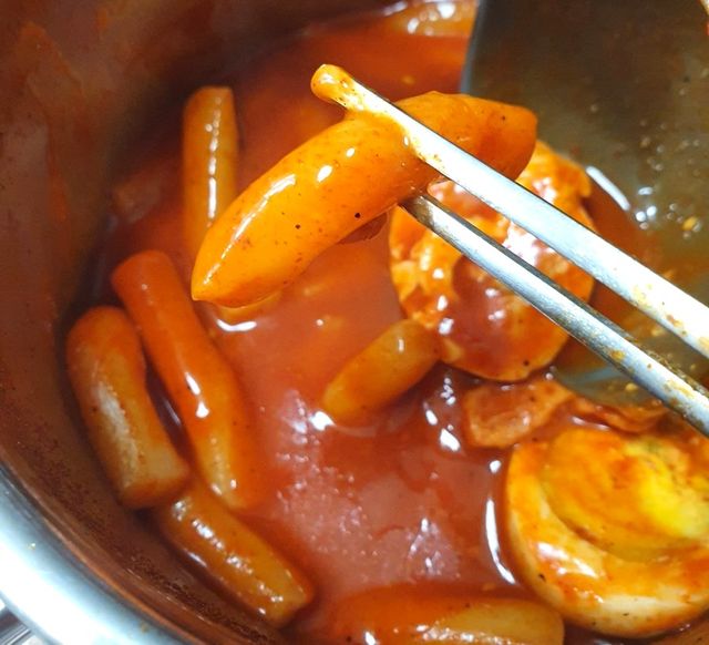 빨간키트 떡볶이 밀키트 2~3인분 매운맛 국물 떡볶이 만들기 쉬운 황금 레시피 분말 소스로 간편한 요리 리뷰 사진