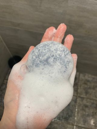 Arencia 아렌시아 솔티소다 샴푸바, 더 새틴 린스바 세트 — 4점을 준 리뷰어가 2021년 6월 올린 사용 사진