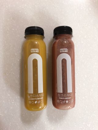 BLENDY'S 핑크 스무디+블론디 스무디 — 5점을 준 리뷰어가 2021년 9월 올린 사용 사진