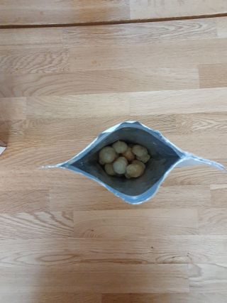 도이퉁 마카다미아 넛 90g  로얄 마카넛 오리지널 쏠트 허니 — 5점을 준 리뷰어가 2021년 3월 올린 사용 사진