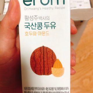 이롬 erom 황성주박사의 국산콩 두유 호두와 아몬드 — 5점을 준 리뷰어가 2020년 12월 올린 사용 사진