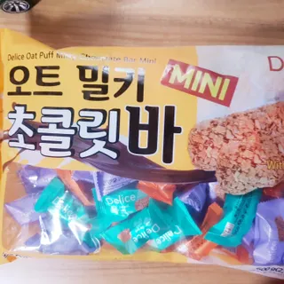 델리스 오트 밀키 초콜릿 바 — 5점을 준 리뷰어가 2022년 5월 올린 사용 사진
