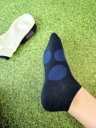 [사이즈가 있는 양말 필로이] 여자 스니커즈 발목 양말 5족 세트【 S, M, L, 】3가지 사이즈 — 4점을 준 리뷰어가 2022년 7월 올린 사용 사진