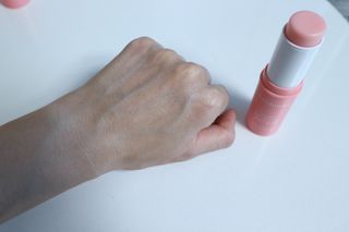 스킨큐어 산다화 카멜리아 안티 링클 멀티밤 — 5점을 준 리뷰어가 2022년 10월 올린 사용 사진