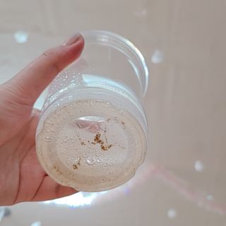 30초 후 눈으로 확인하는 헬리덴티 프라글린스 가글 — 4.5점을 준 리뷰어가 2021년 6월 올린 사용 사진