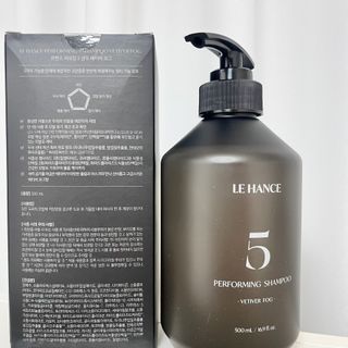 르핸스 퍼포밍 5 샴푸 비반트 포렛/베티버 포그 — 5점을 준 리뷰어가 2022년 12월 올린 사용 사진