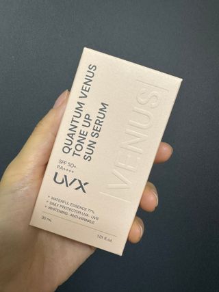 UVX 퀀텀 비너스 맑은 톤업 선세럼 — 3.5점을 준 리뷰어가 2024년 2월 올린 사용 사진
