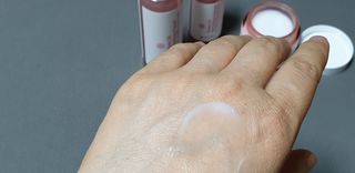 아이앤립 / EYENLIP 아이앤립 연어오일 리바이탈라이징 토너+앰플+크림 3종 세트 — 5점을 준 리뷰어가 2021년 7월 올린 사용 사진
