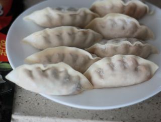 삼양냉동 [삼양] 얇은피불닭왕교자+얇은피까르보불닭왕교자 총4팩 — 5점을 준 리뷰어가 2021년 2월 올린 사용 사진