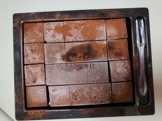 연말/새해선물 동물성 지방 NO 맛있는 비건 생초콜릿 카카올라다크 생초콜릿 — 4.5점을 준 리뷰어가 2021년 10월 올린 사용 사진