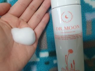 MF프리 [닥터문] 유산균 락토케어 질경초 여성청결제 200ml (폼타입) — 4점을 준 리뷰어가 2022년 7월 올린 사용 사진
