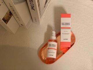 썸헤어 / SUMHAIR 썸헤어 실키 테라피 헤어 에센스 — 4점을 준 리뷰어가 2021년 7월 올린 사용 사진