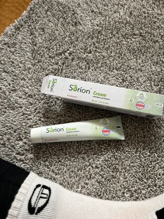 건선/아토/습진/민감성 피부 천연보습진정크림 소리온 크림 & 센시티브 크림 50g — 4점을 준 리뷰어가 2022년 3월 올린 사용 사진
