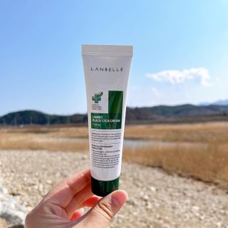 랑벨 랑바이오 블랙 시카 크림 50ml(블랙비 프로폴리스, 시카 4종, 판테놀 10 함유) — 5점을 준 리뷰어가 2022년 4월 올린 사용 사진