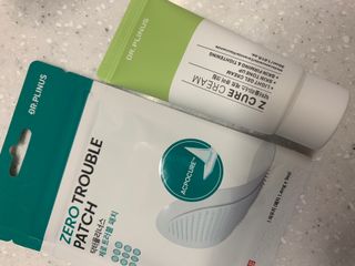 닥터플리너스 제트 큐어 크림 30ml + 제로 트러블 패치 9EA — 4점을 준 리뷰어가 2022년 3월 올린 사용 사진