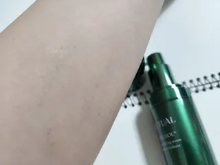 레츄얼 베르디올 더 리바이탈라이징 세럼 — 4.5점을 준 리뷰어가 2022년 5월 올린 사용 사진
