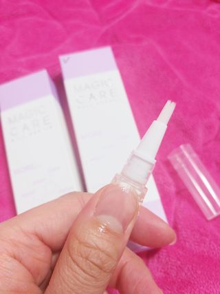 뷰젤 매직케어 네일솔루션 손발톱 보습 영양제 펜슬타입 5ml — 5점을 준 리뷰어가 2022년 3월 올린 사용 사진