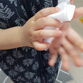 디어엘로디 프리미엄 유기농 베이비 솜티슈 40매 3 + 1 PACK — 5점을 준 리뷰어가 2021년 3월 올린 사용 사진