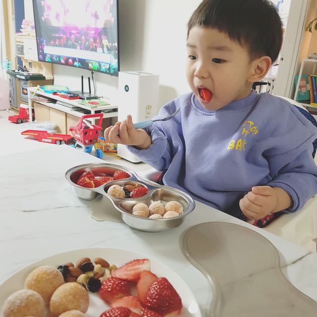 그로미미 스테인리스 흡착 식판 3구 리뷰 사진