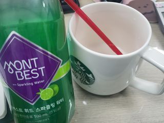 몽베스트 Montbest with Sparkling water Lime20병 — 4점을 준 리뷰어가 2022년 5월 올린 사용 사진