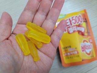 광동생활건강 [광동] 비타500데일리스틱 70포+쇼핑백+구미3개 — 5점을 준 리뷰어가 2021년 12월 올린 사용 사진
