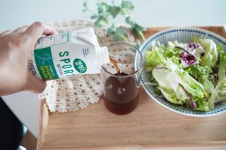 셀렉스스포츠 셀렉스 스포츠 웨이 프로틴 복숭아_ 330ml x 12팩 — 4.5점을 준 리뷰어가 2021년 10월 올린 사용 사진