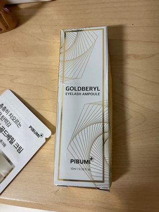피부미 골드베릴 아이래쉬 앰플 10ml — 3.5점을 준 리뷰어가 2021년 9월 올린 사용 사진