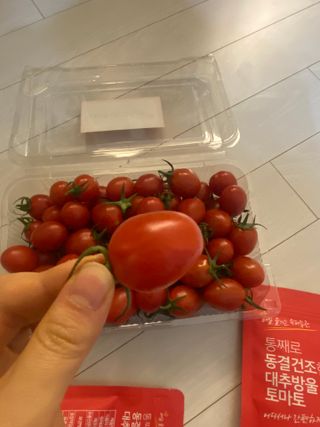 레드닥터 대추방울토마토 + 통째로 동결건조한 대추방울토마토 — 5점을 준 리뷰어가 2022년 12월 올린 사용 사진