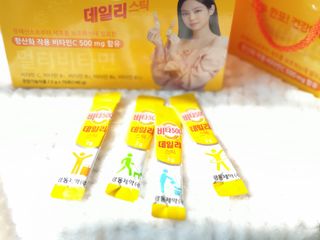 광동제약 [광동] 비타500데일리스틱 70포X2개 + 뚱랑이엽서 + 쇼핑백 증정 — 4.5점을 준 리뷰어가 2022년 1월 올린 사용 사진