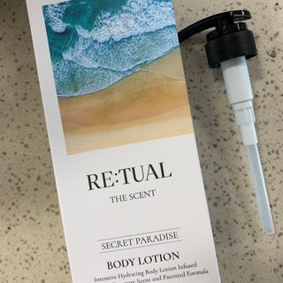 레츄얼 더 센트 바디로션 시크릿 파라다이스(500ml) — 5점을 준 리뷰어가 2022년 7월 올린 사용 사진