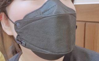 에버그린 순면 끈조절 KF80 마스크 - 화이트/블랙 컬러 대형 - 10매 — 5점을 준 리뷰어가 2021년 7월 올린 사용 사진