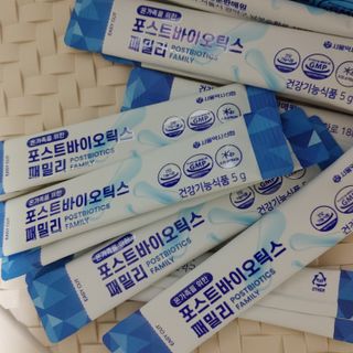 서울약사신협_포스트바이오틱스패밀리_5g x 100포 — 4점을 준 리뷰어가 2021년 3월 올린 사용 사진