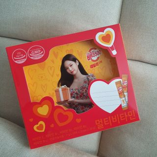 광동생활건강 [제니에디션] 비타500데일리스틱 gift set 60포+제니굿즈 3종+쇼핑백 — 5점을 준 리뷰어가 2021년 11월 올린 사용 사진