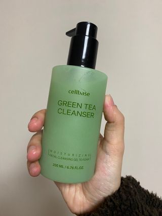 프리마인 메이크업과 들뜨는 각질까지 한방에 깐달걀로! 순하기까지한 셀베이스 그린티클렌저(200ml) — 5점을 준 리뷰어가 2023년 4월 올린 사용 사진