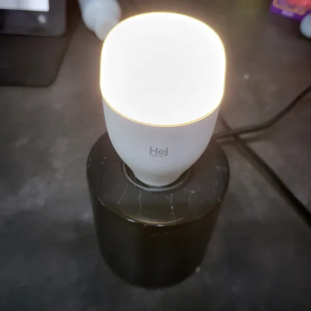 헤이홈 LED전구 화이트 스마트 전구 wifi 연결 스마트폰 연동 음성제어 원격제어 리뷰 사진
