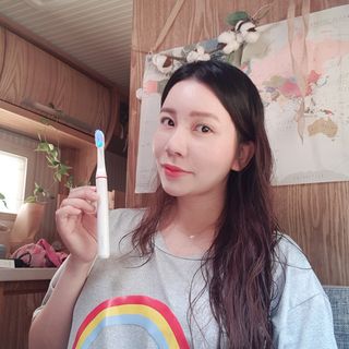 트로마츠 심플 미세전류 칫솔 — 5점을 준 리뷰어가 2022년 5월 올린 사용 사진