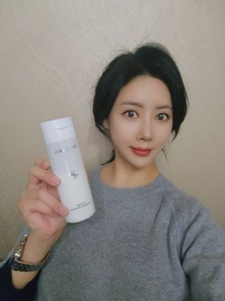 나우 [리브엠] 화해 1등 클렌징 파우더! 모공&피지 말끔순삭 — 4.5점을 준 리뷰어가 2023년 10월 올린 사용 사진