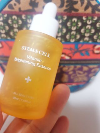 체르엠 스템앤셀 비타민 브라이트닝 에센스 30ml 1개 — 5점을 준 리뷰어가 2021년 9월 올린 사용 사진